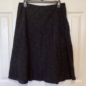 Autograph New York Size 8 Black Rose Patterned Skirt
